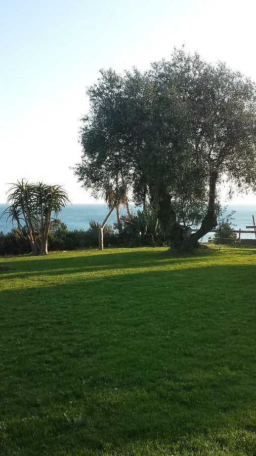 Agriturismo La Tuffatrice Imperia 0*,  Itália